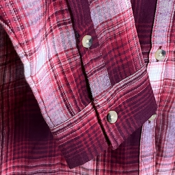NWT Jachs Girlfriend Red/White Flannel Button Down Shirt; Size S - Picture 2 of 7